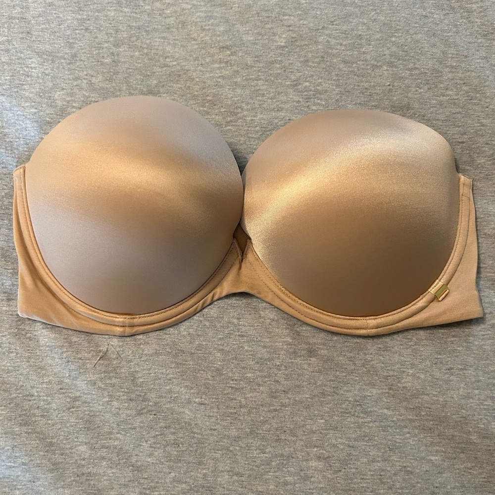 Victoria’s Secret Push Up Strapless Bra 34DD *No straps*
